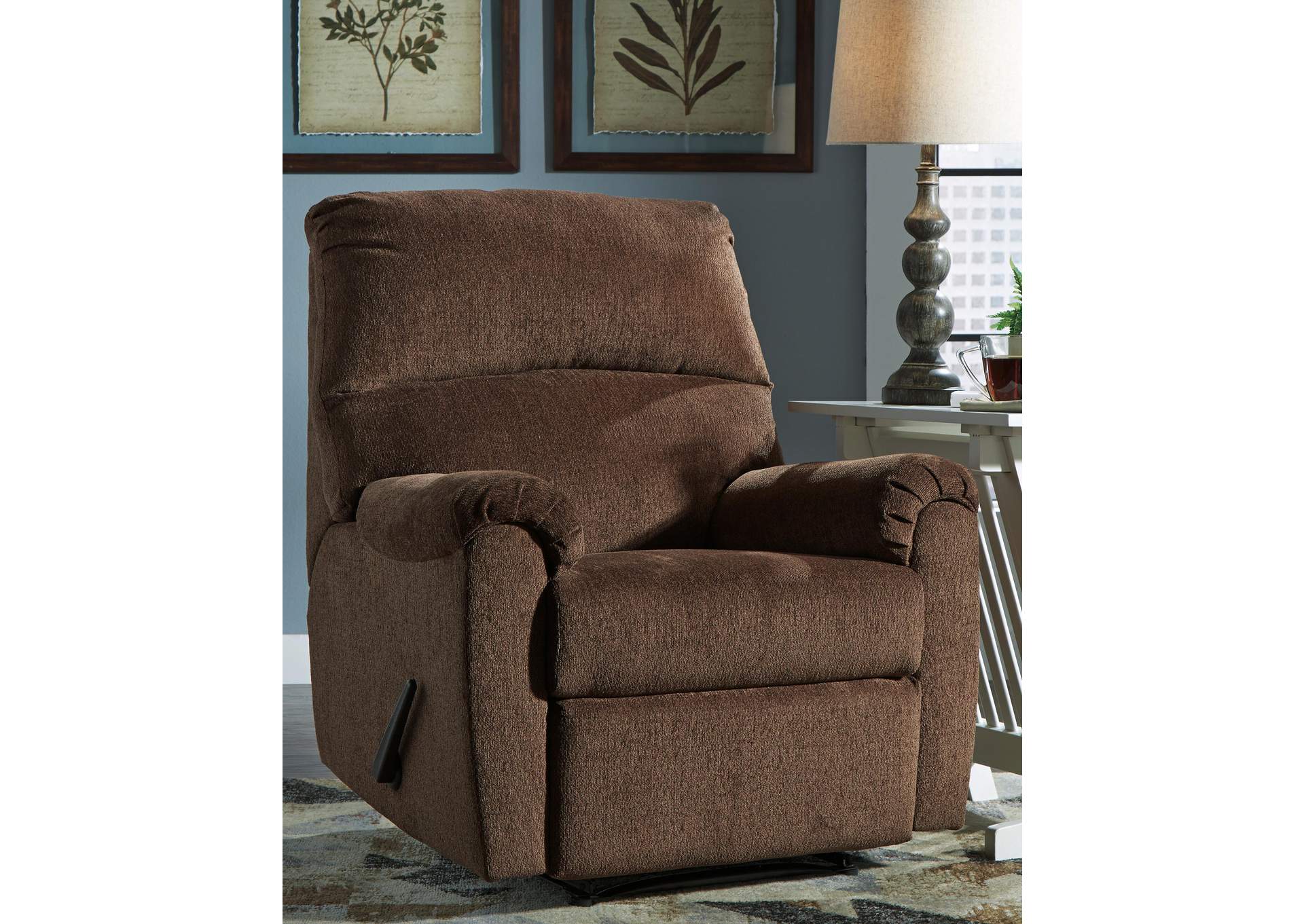 Nerviano Recliner room view