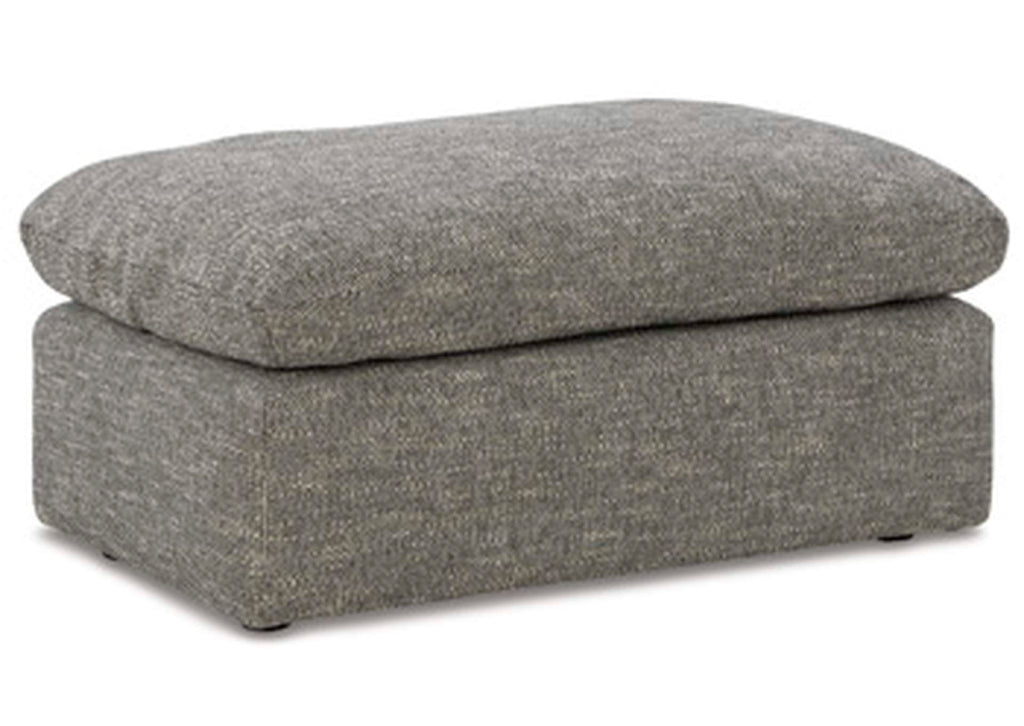 Dramatic Ottoman angled view