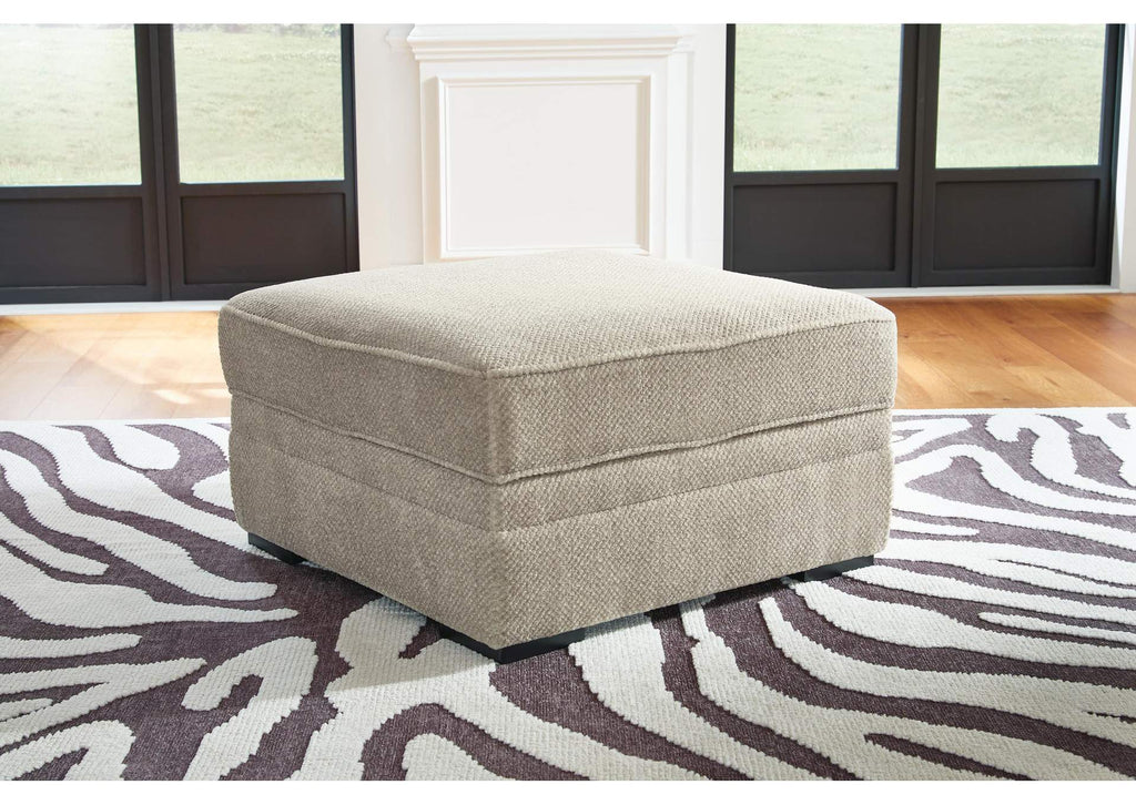 Calnita Chair and Ottoman