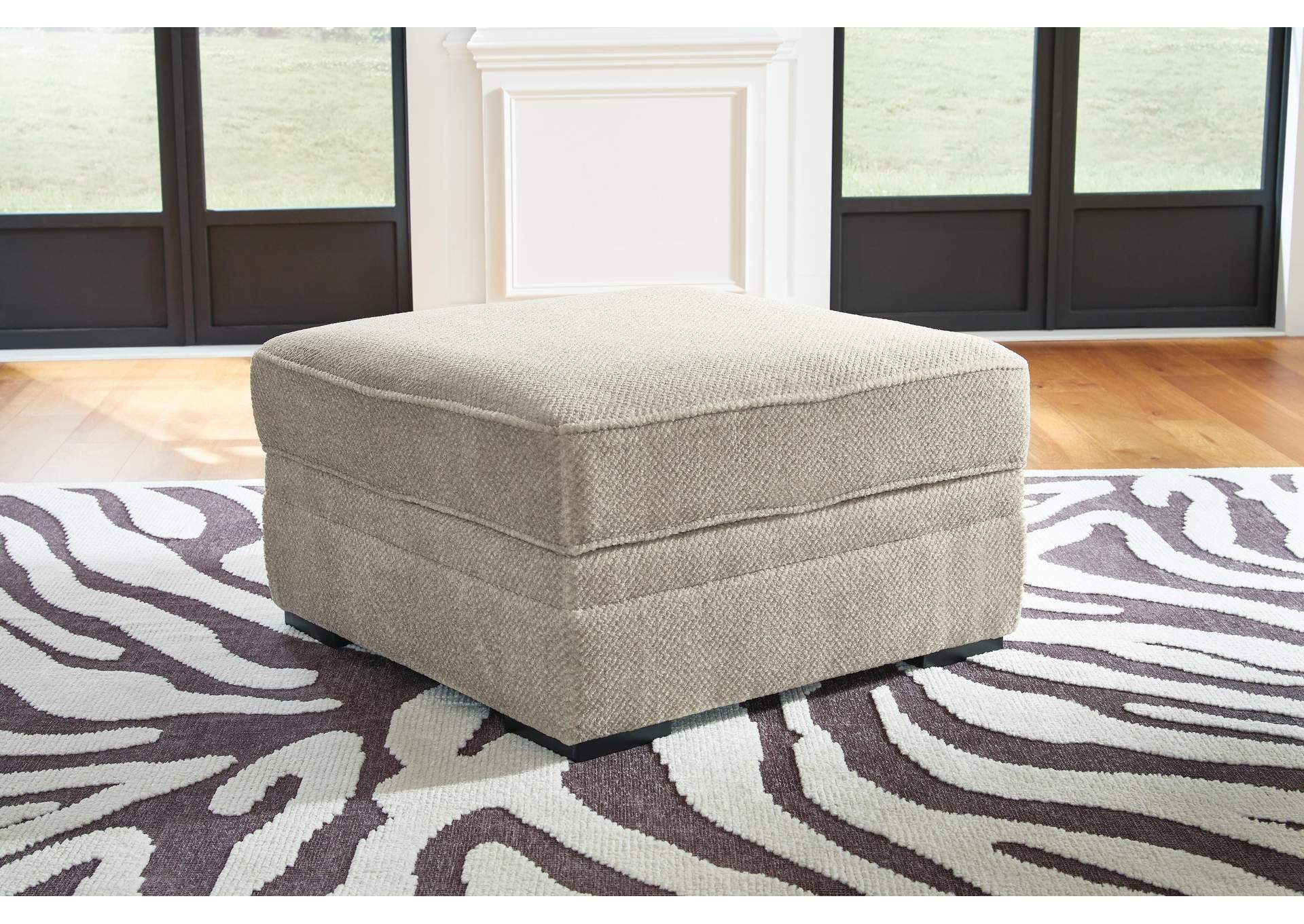 Calnita Chair and Ottoman
