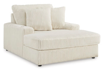 Lindyn Chaise in Ivory