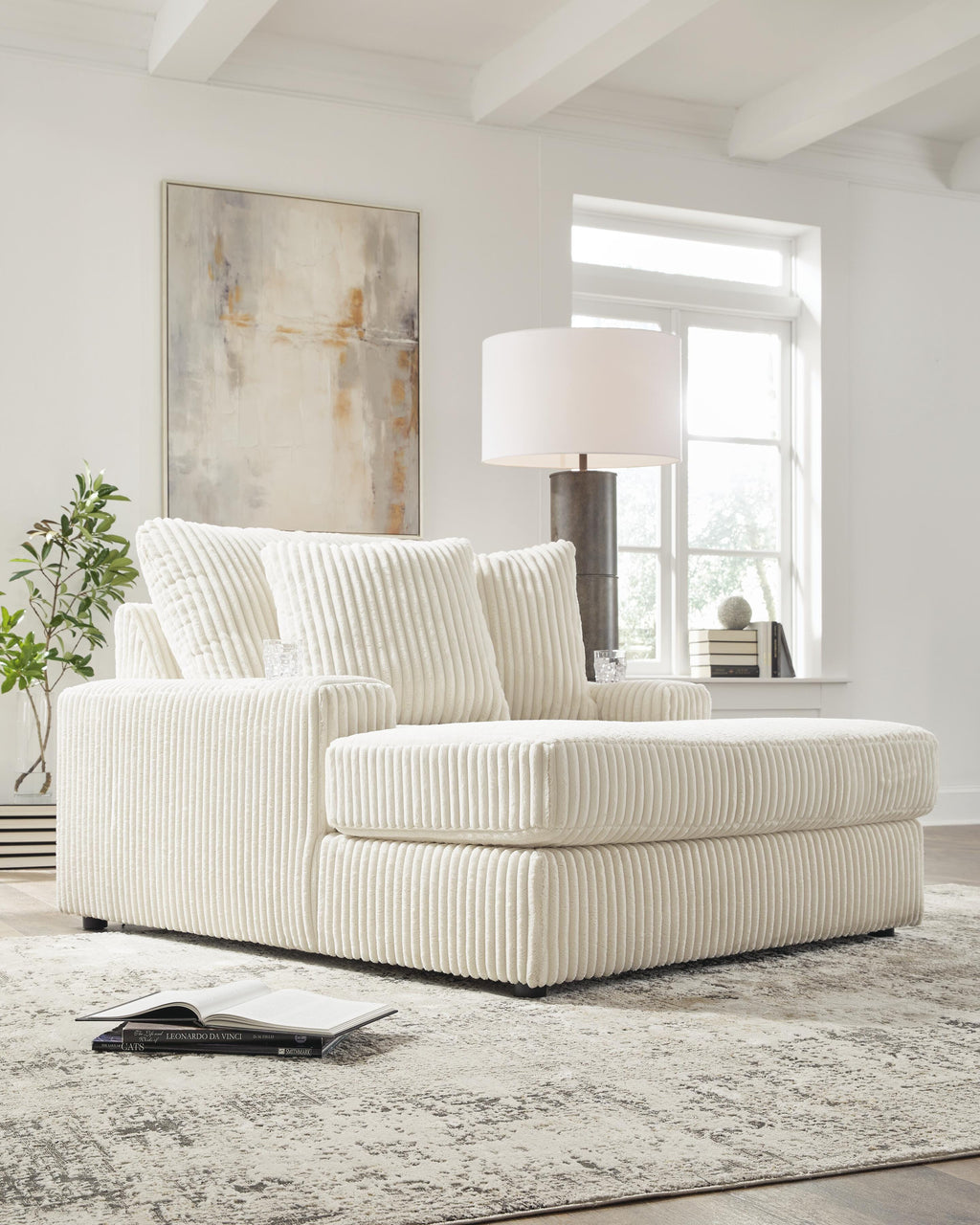 Lindyn Chaise in Ivory, vertical lifestyle view