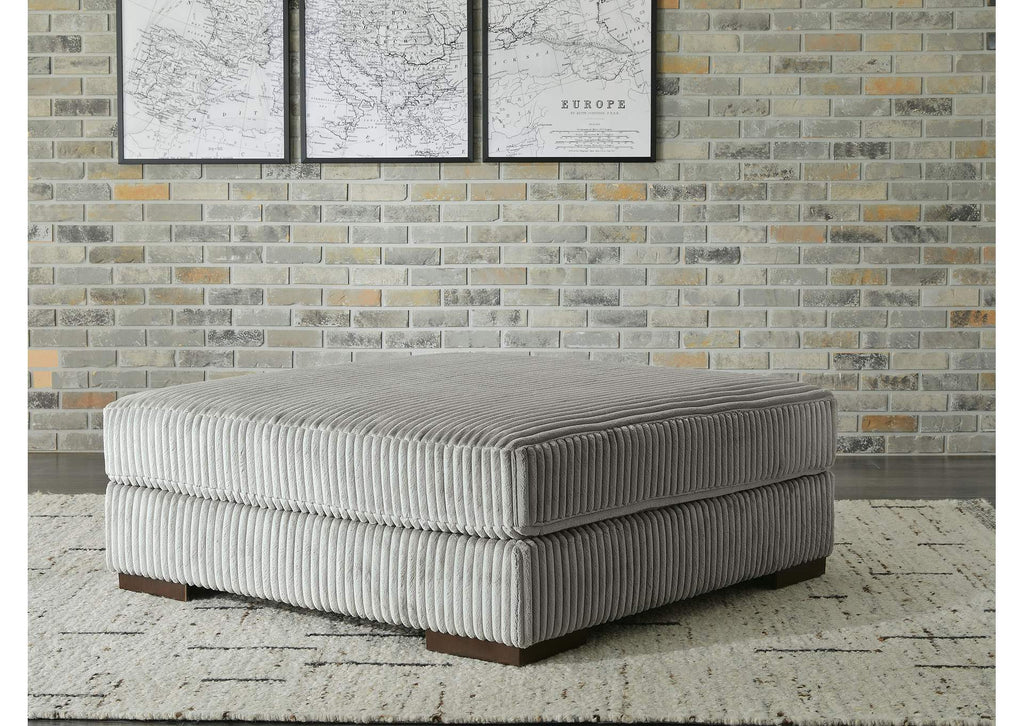 Lindyn Oversized Accent Ottoman