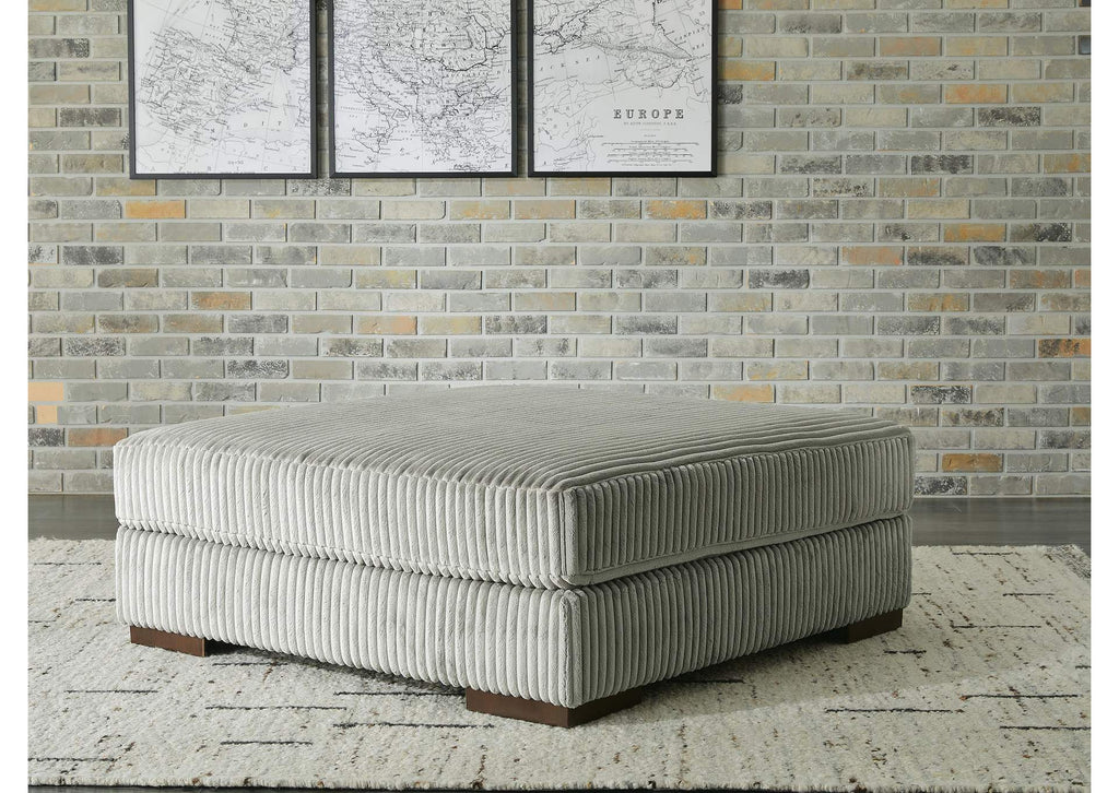 Lindyn Oversized Accent Ottoman