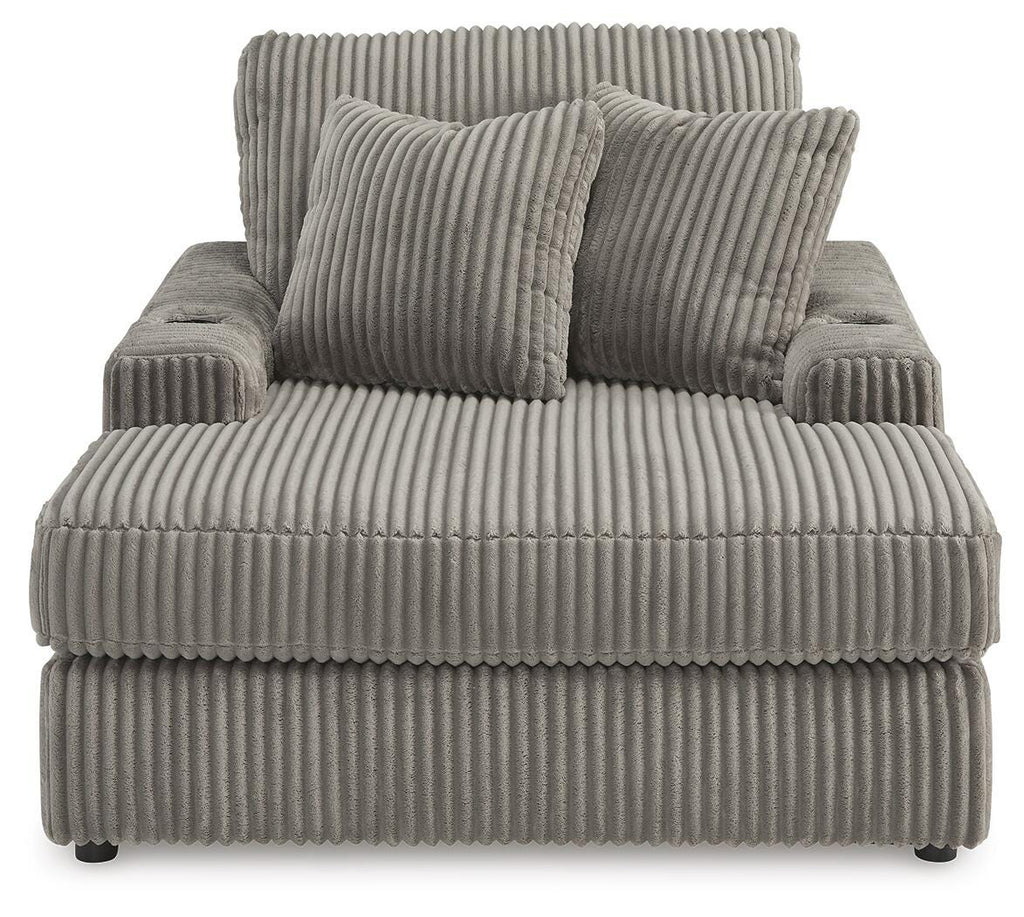 Lindyn Chaise in Fog, front view