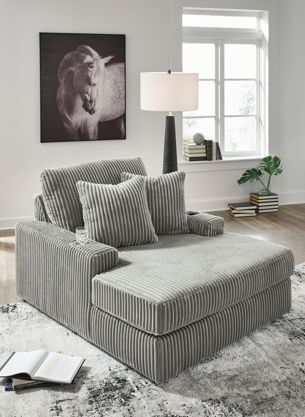 Lindyn Chaise in Fog, lifestyle view