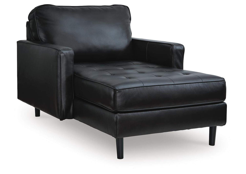 Bryceview Chaise angled view
