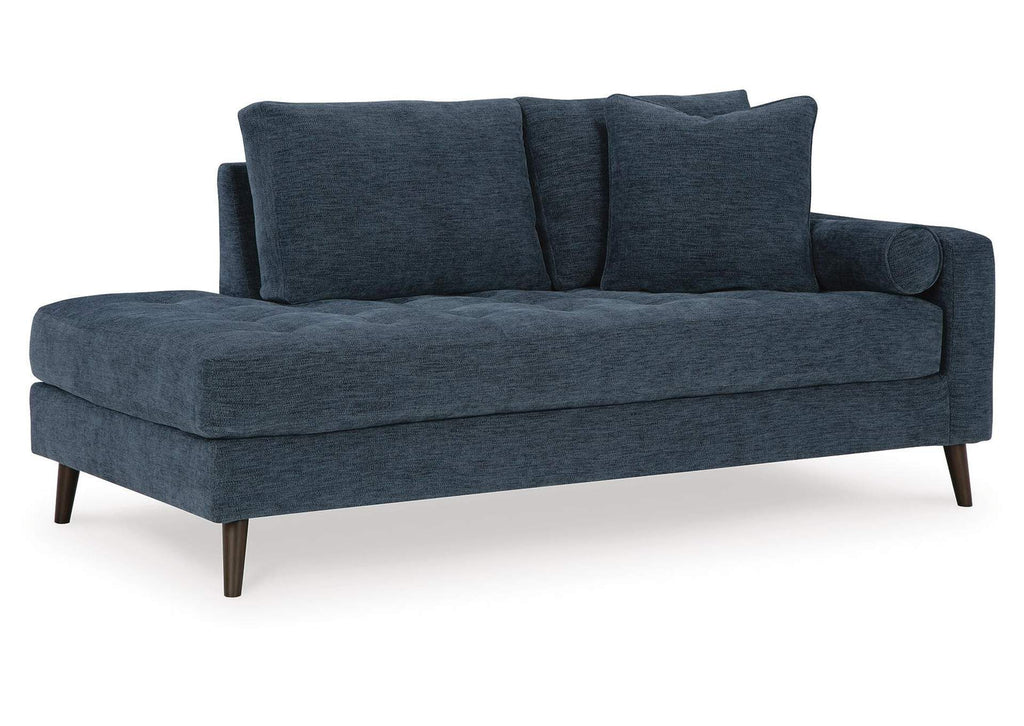 Bixler Right-Arm Facing Corner Chaise angled view