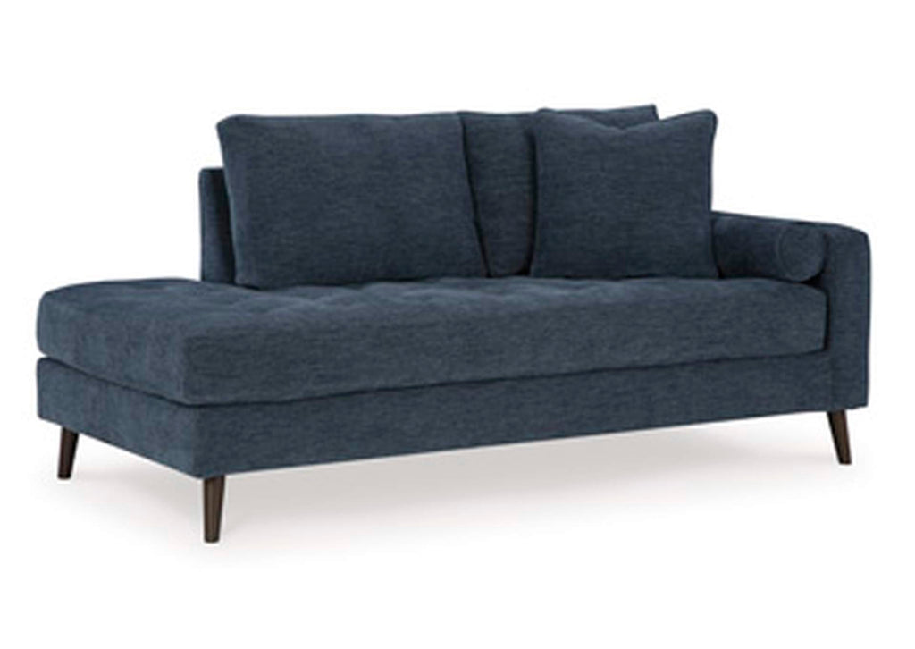 Bixler Right-Arm Facing Corner Chaise angled view