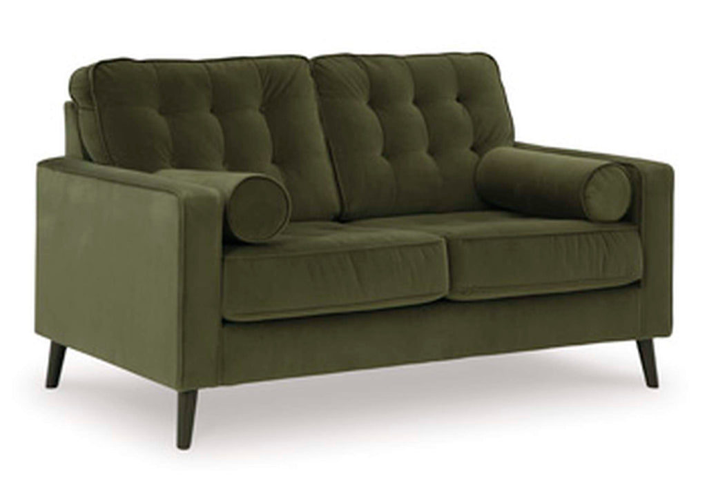 Reveon Lakes Loveseat angled view