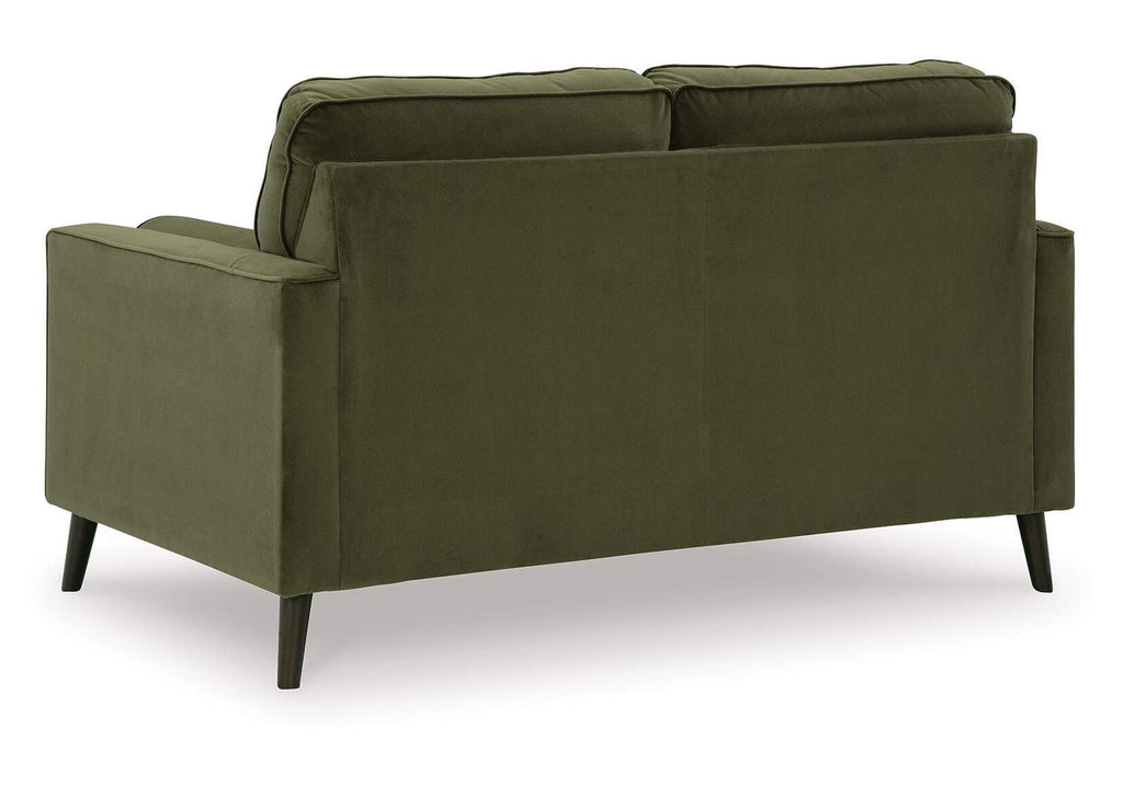 Reveon Lakes Loveseat