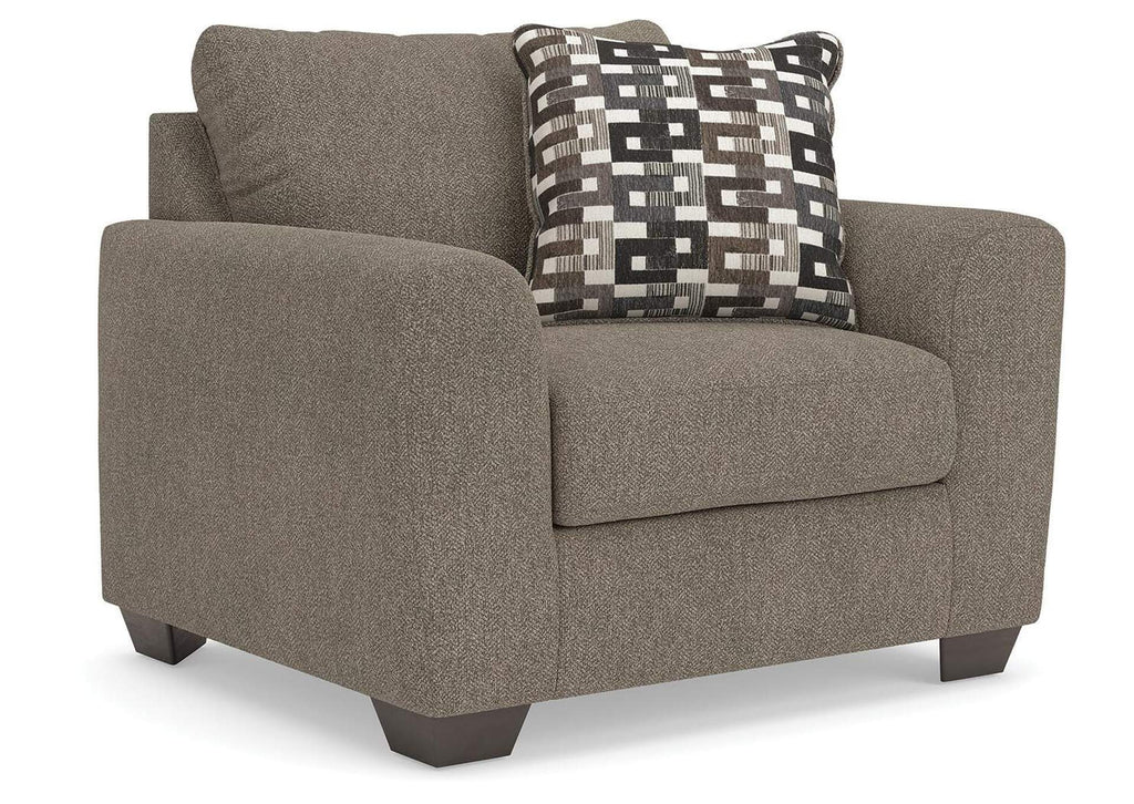 Triston-Peaks Oversized Chair angled view
