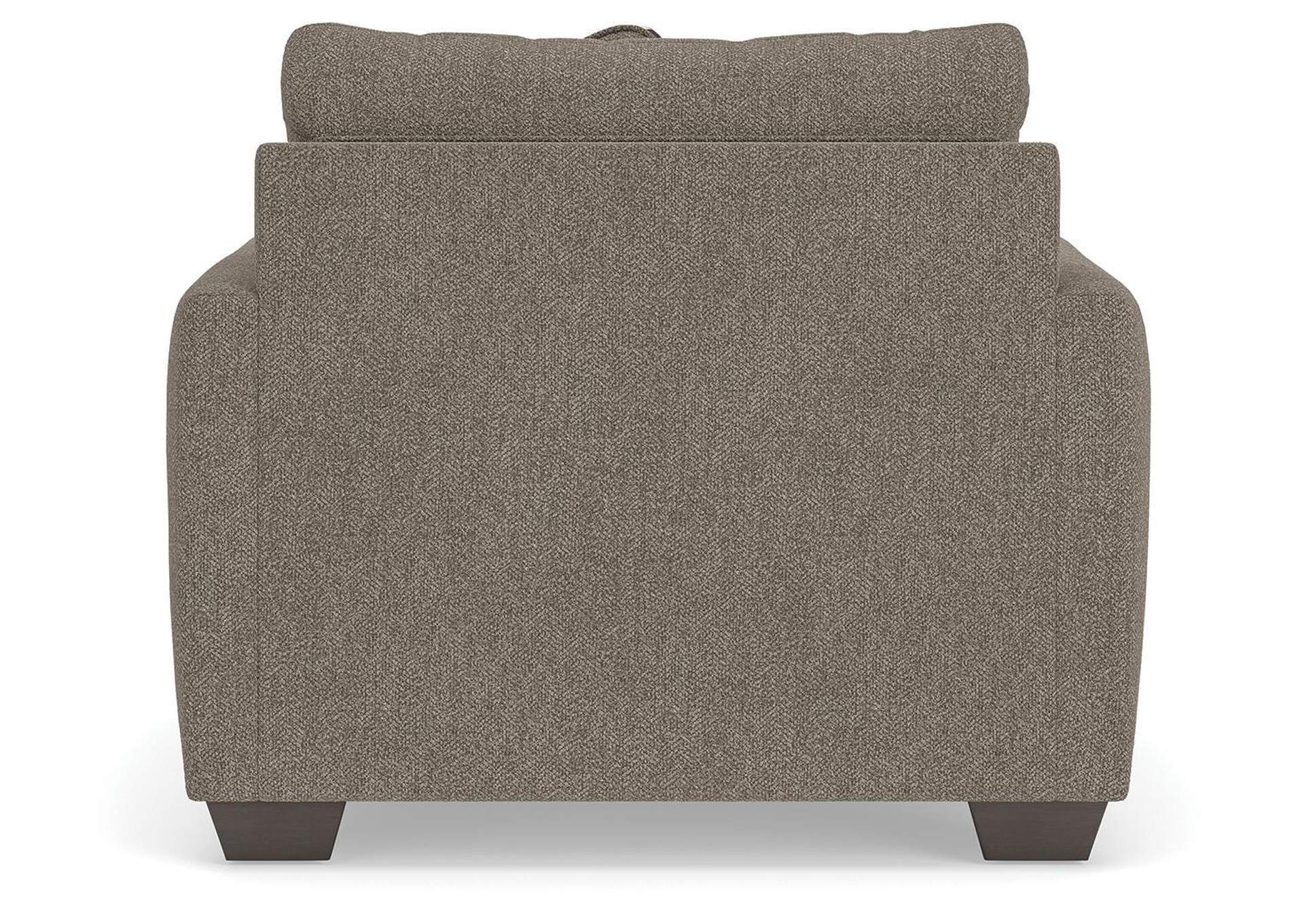 Triston-Peaks Oversized Chair