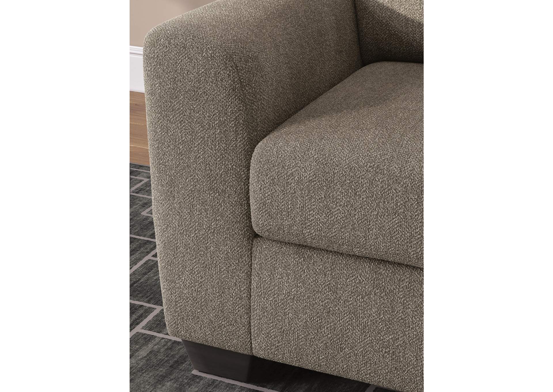 Triston-Peaks Oversized Chair detail