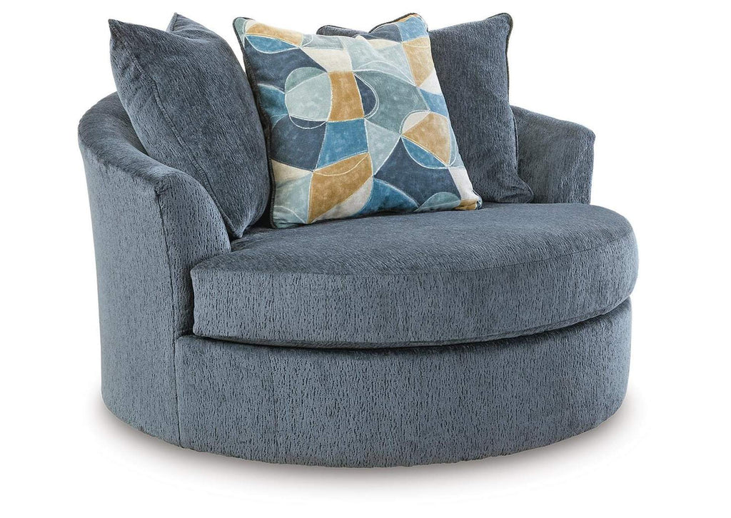 Maxon Place Oversized Swivel Accent Chair