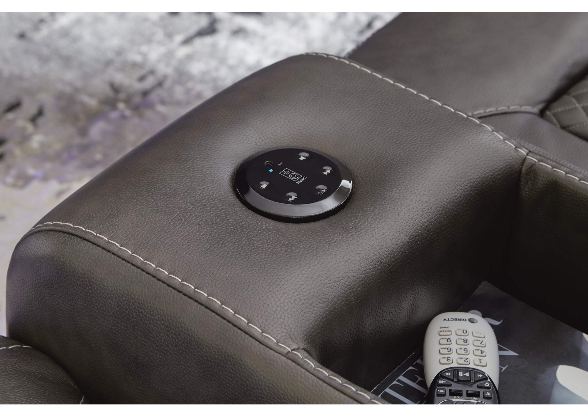 Fyne-Dyme Power Reclining Loveseat with Console