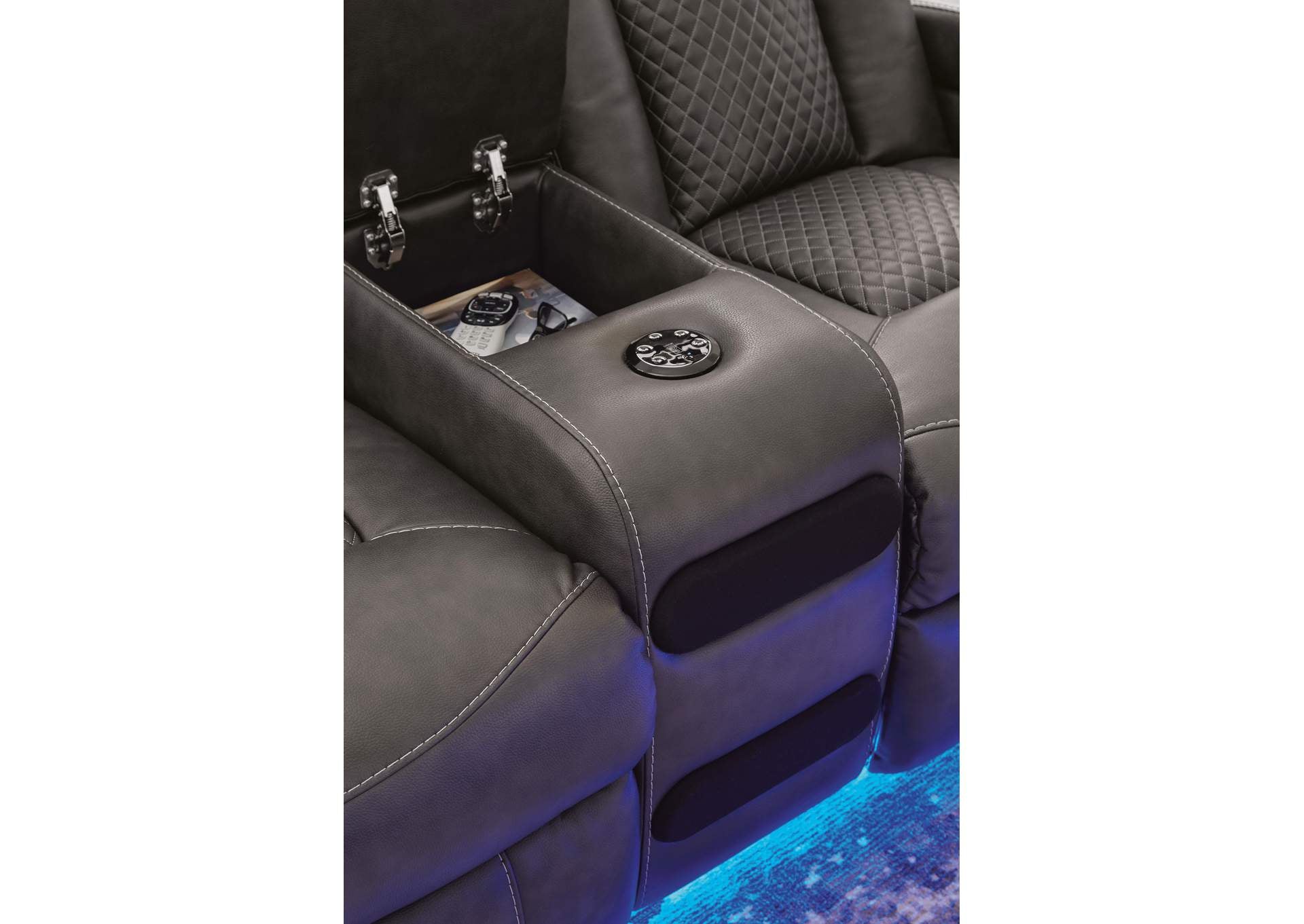 Fyne-Dyme Power Sofa, Loveseat and Recliner detail