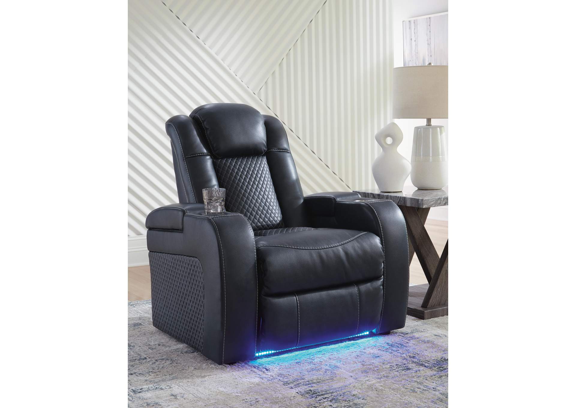 Fyne-Dyme Power Sofa, Loveseat and Recliner