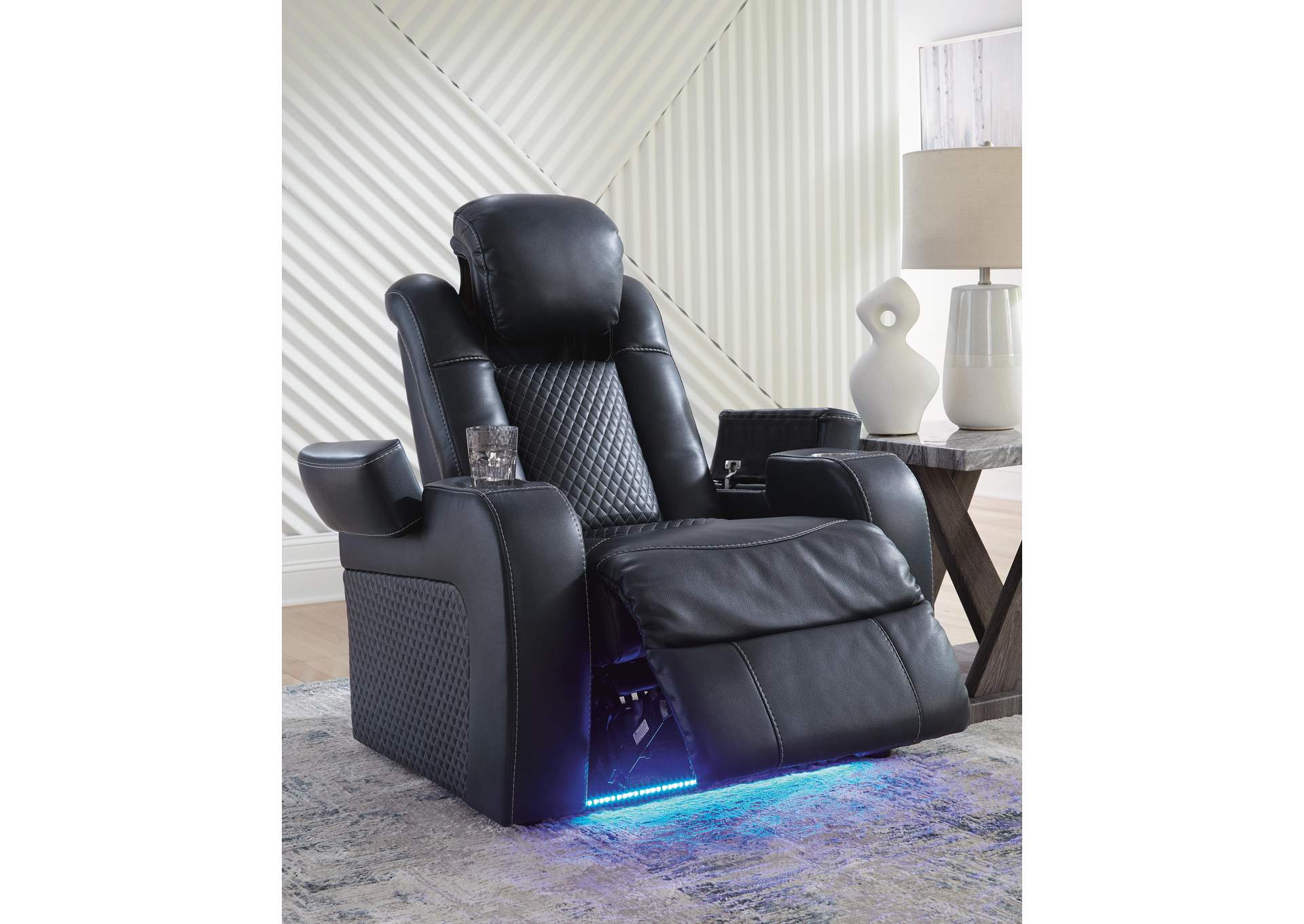 Fyne-Dyme Power Recliner