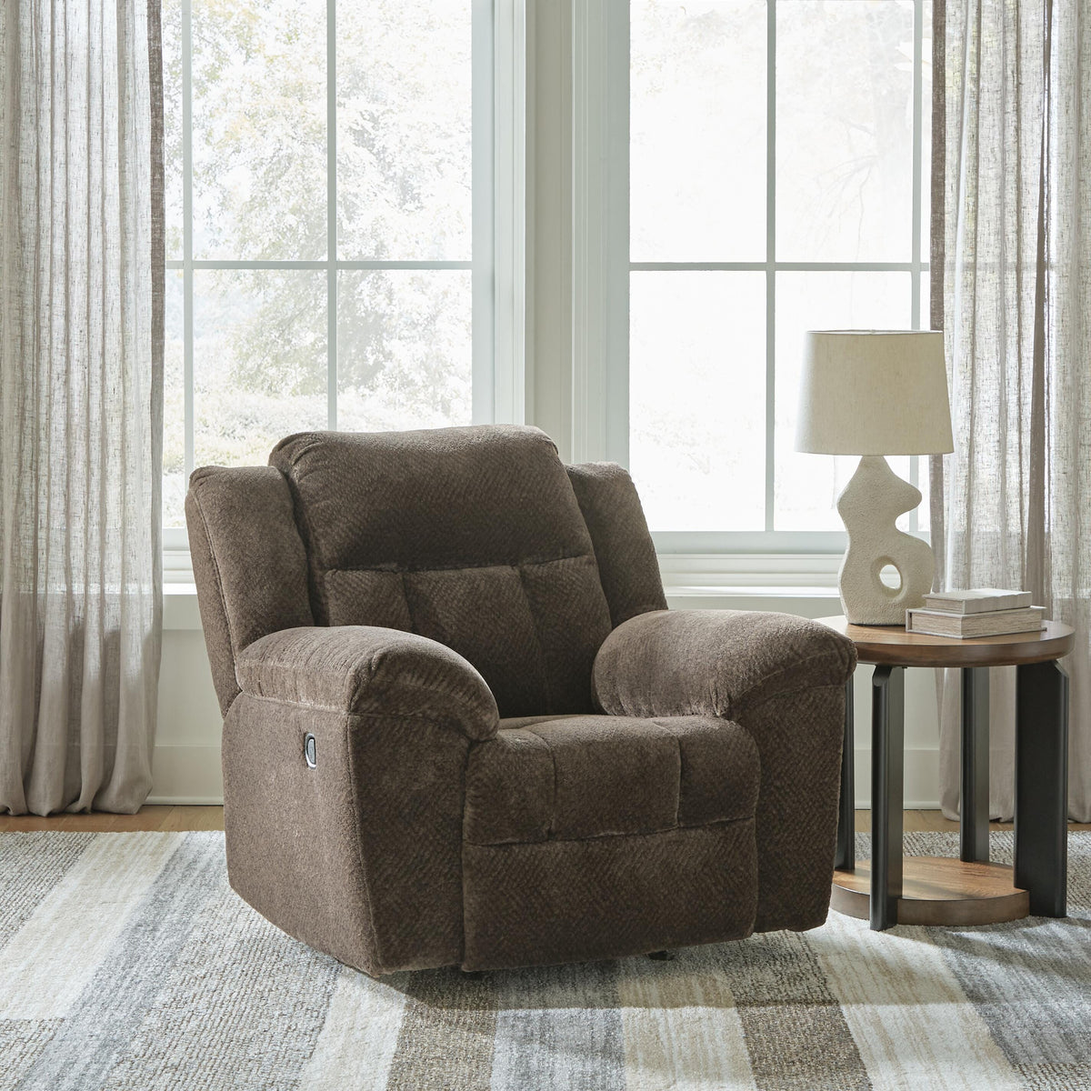 Frohn Recliner in Chocolate, closed view