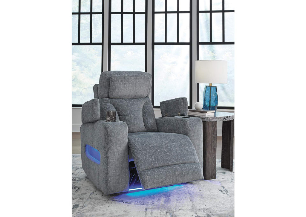Studio Cave Power Recliner