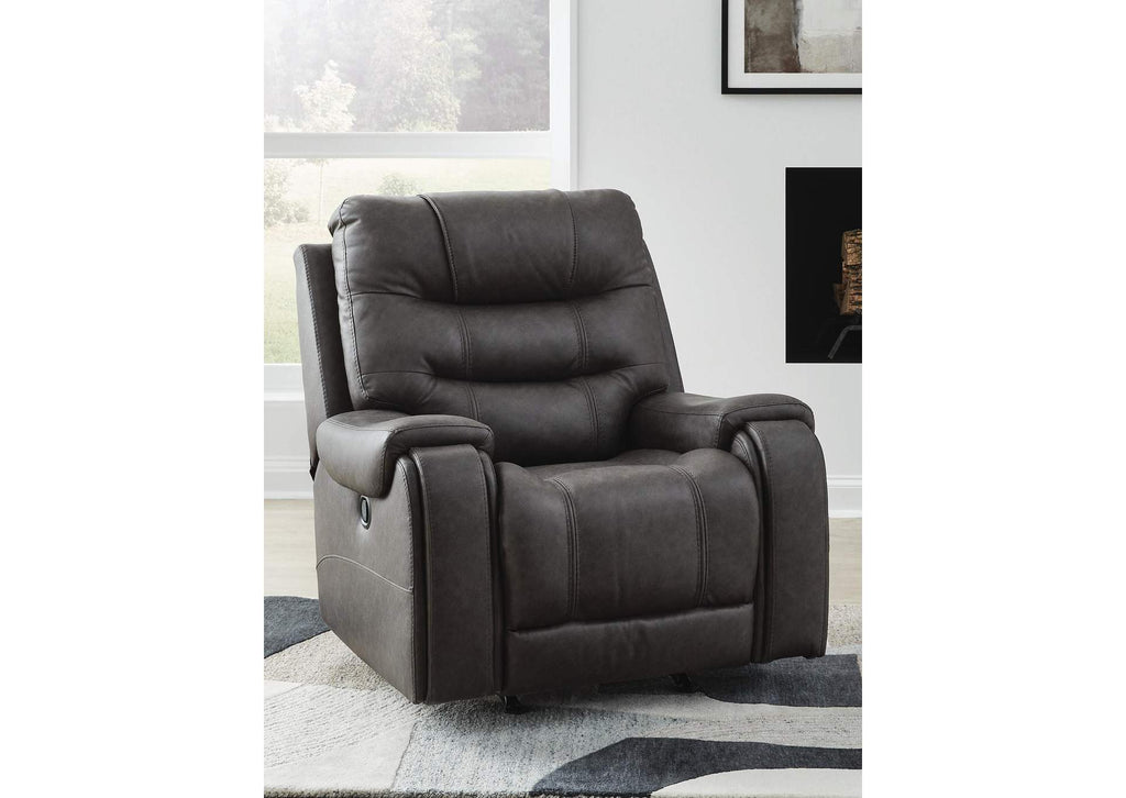 Femley Recliner