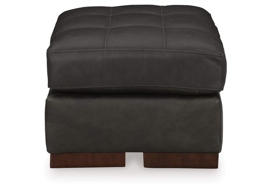 Luigi Ottoman side view