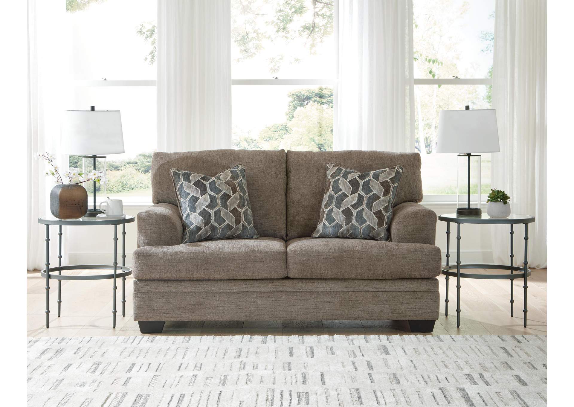 Stonemeade Loveseat