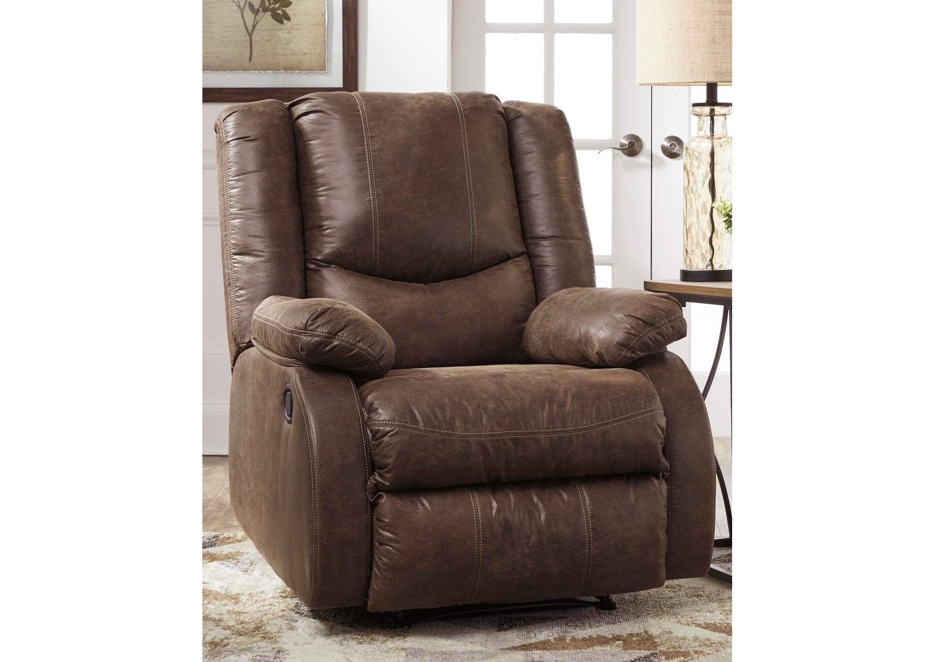 Bladewood Recliner room view
