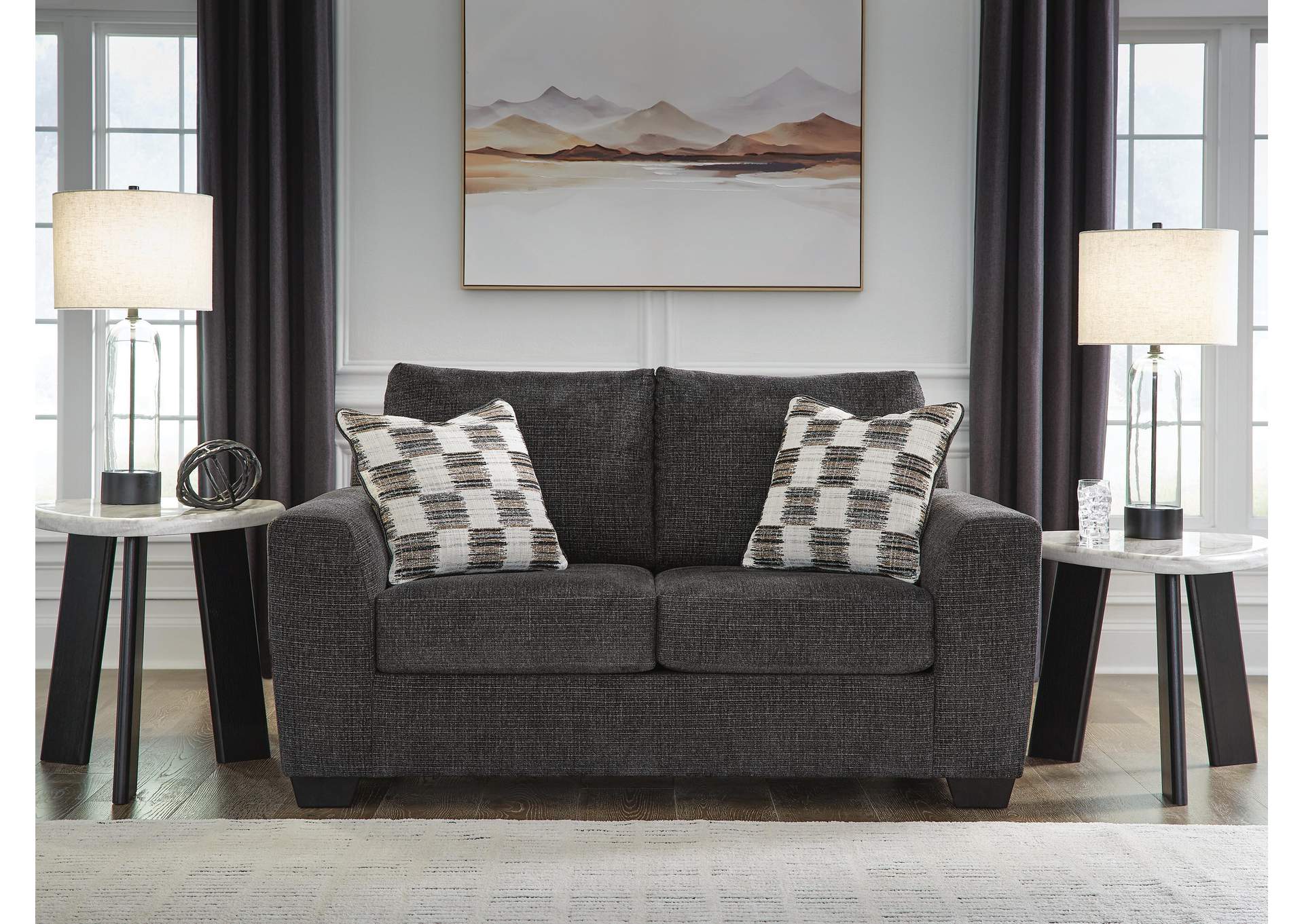 Loreo Loveseat