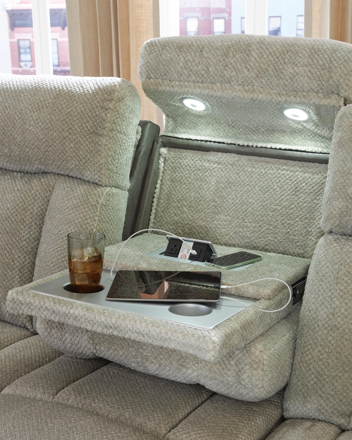 Branthorpe Power Reclining Sofa in Sisal, detail view