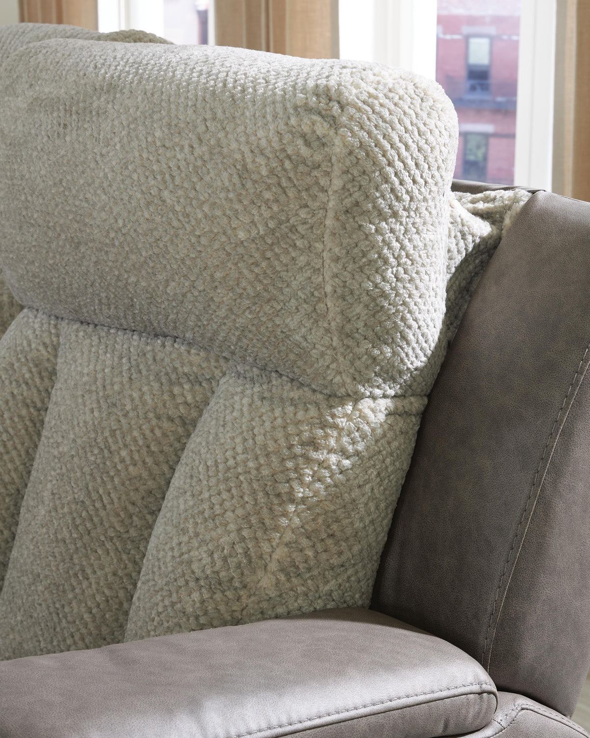 Branthorpe Power Reclining Sofa in Sisal, alternate view 9