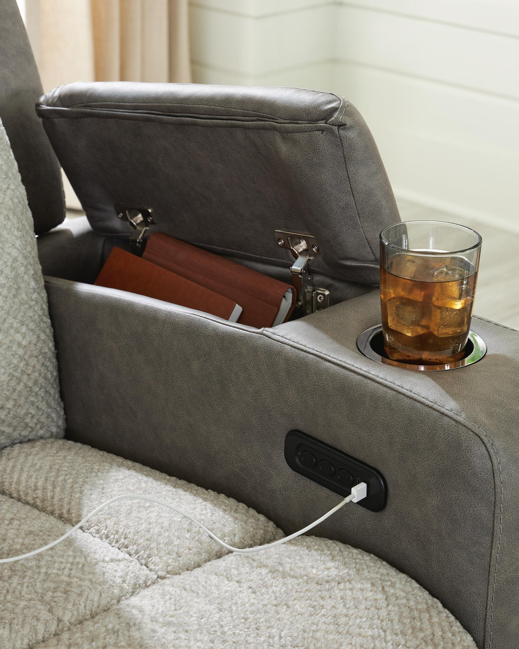 Branthorpe Power Reclining Sofa in Sisal, alternate view 11