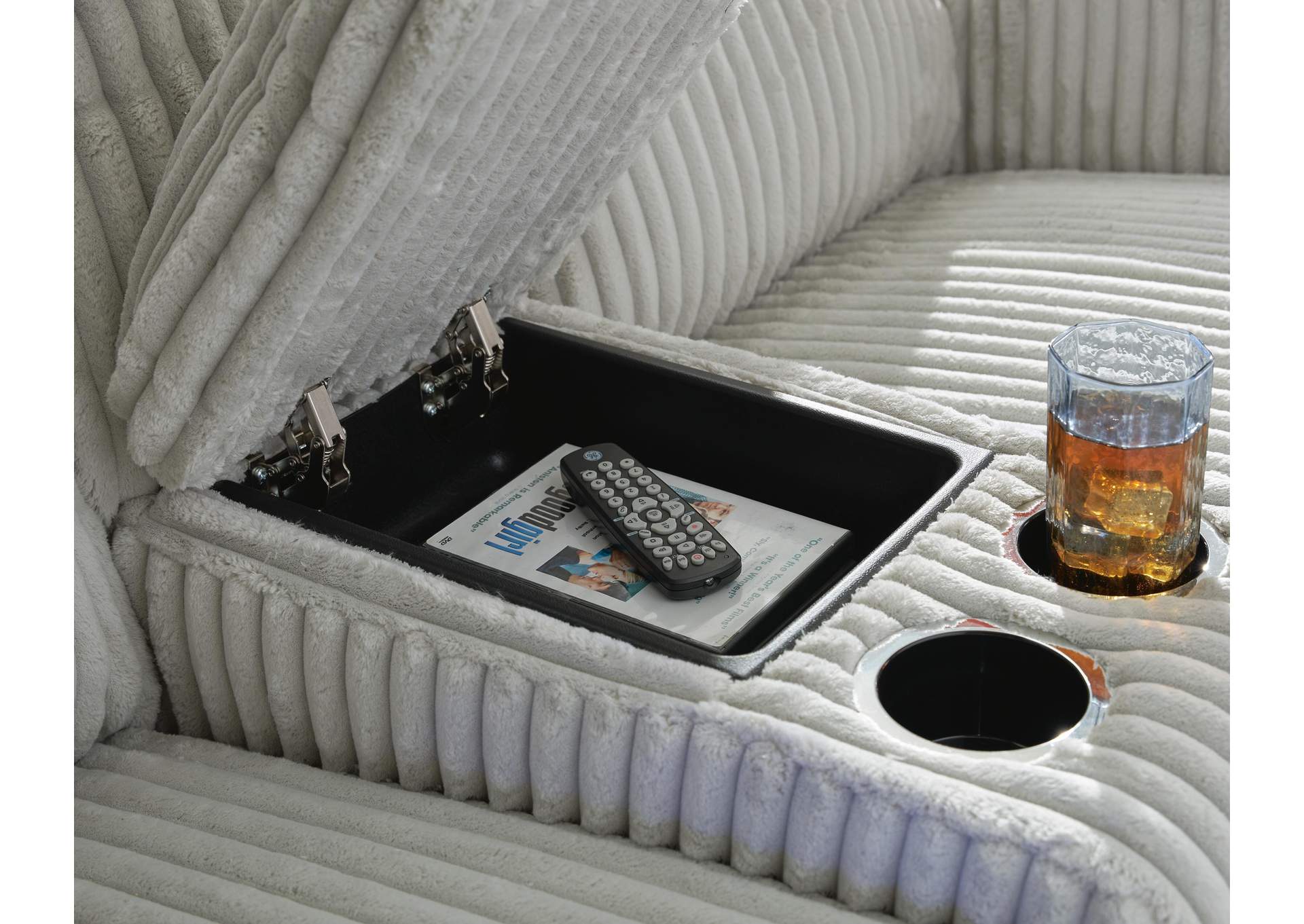 Forest Lake Power Reclining Loveseat with Console detail