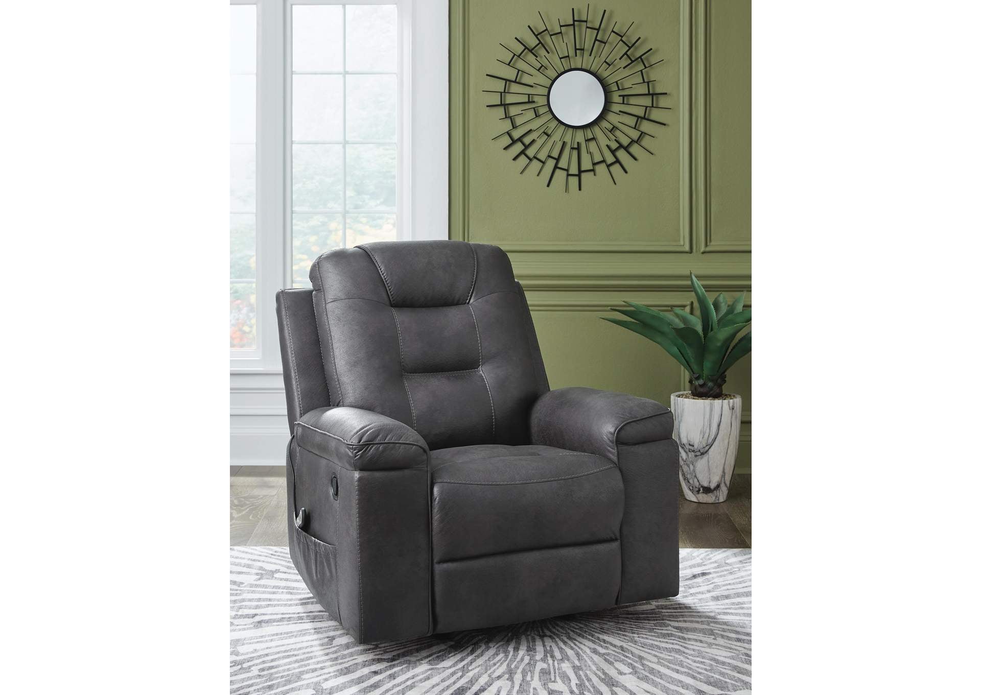 Stockworth Recliner