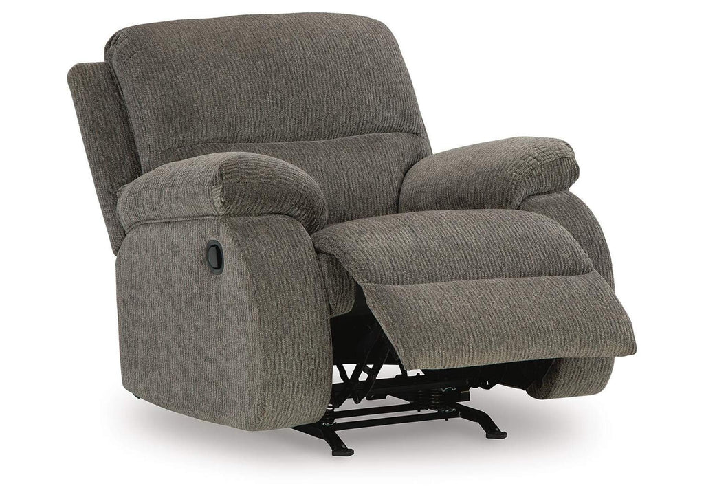 Scranto Recliner angled view