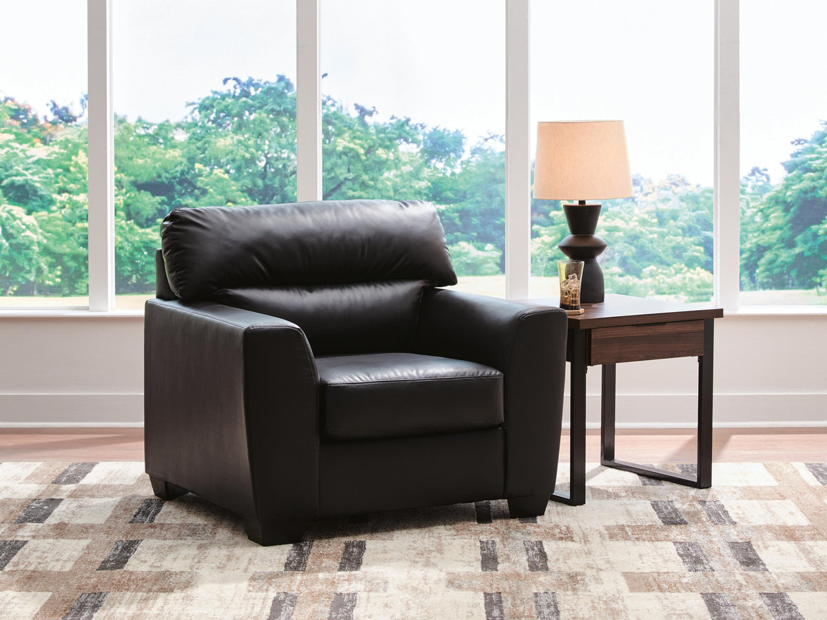 Glennbre Chair in Midnight, lifestyle view