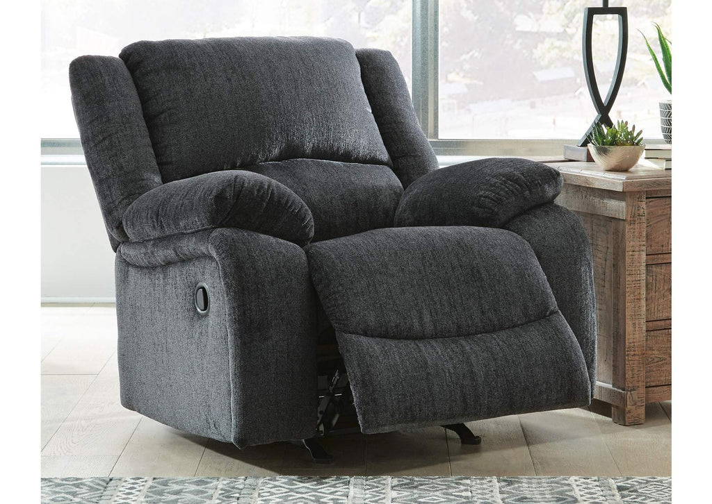Draycoll Recliner room view
