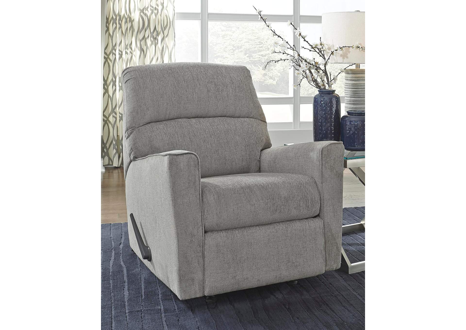Altari Recliner room view