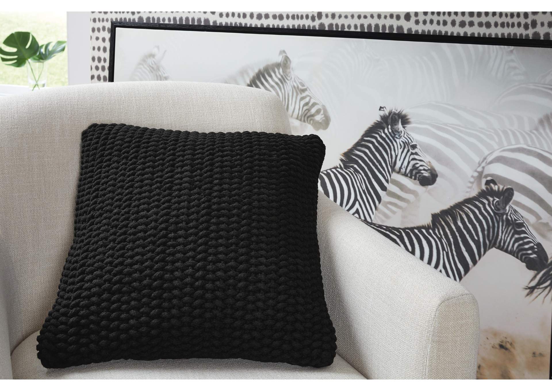 Renemore Pillow (Set of 4)