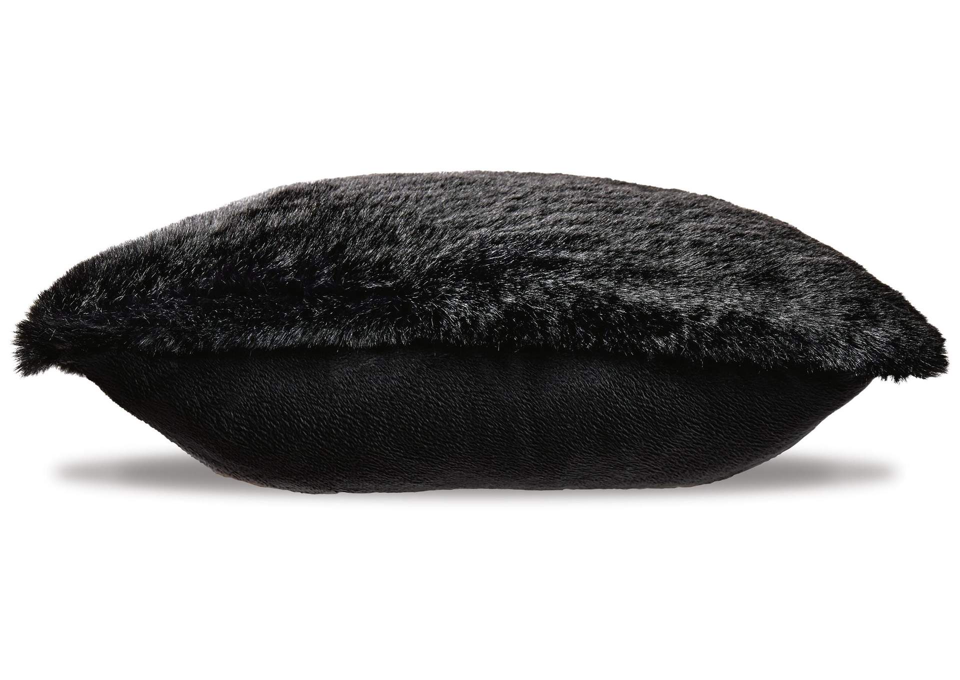 Gariland Pillow (Set of 4) side view
