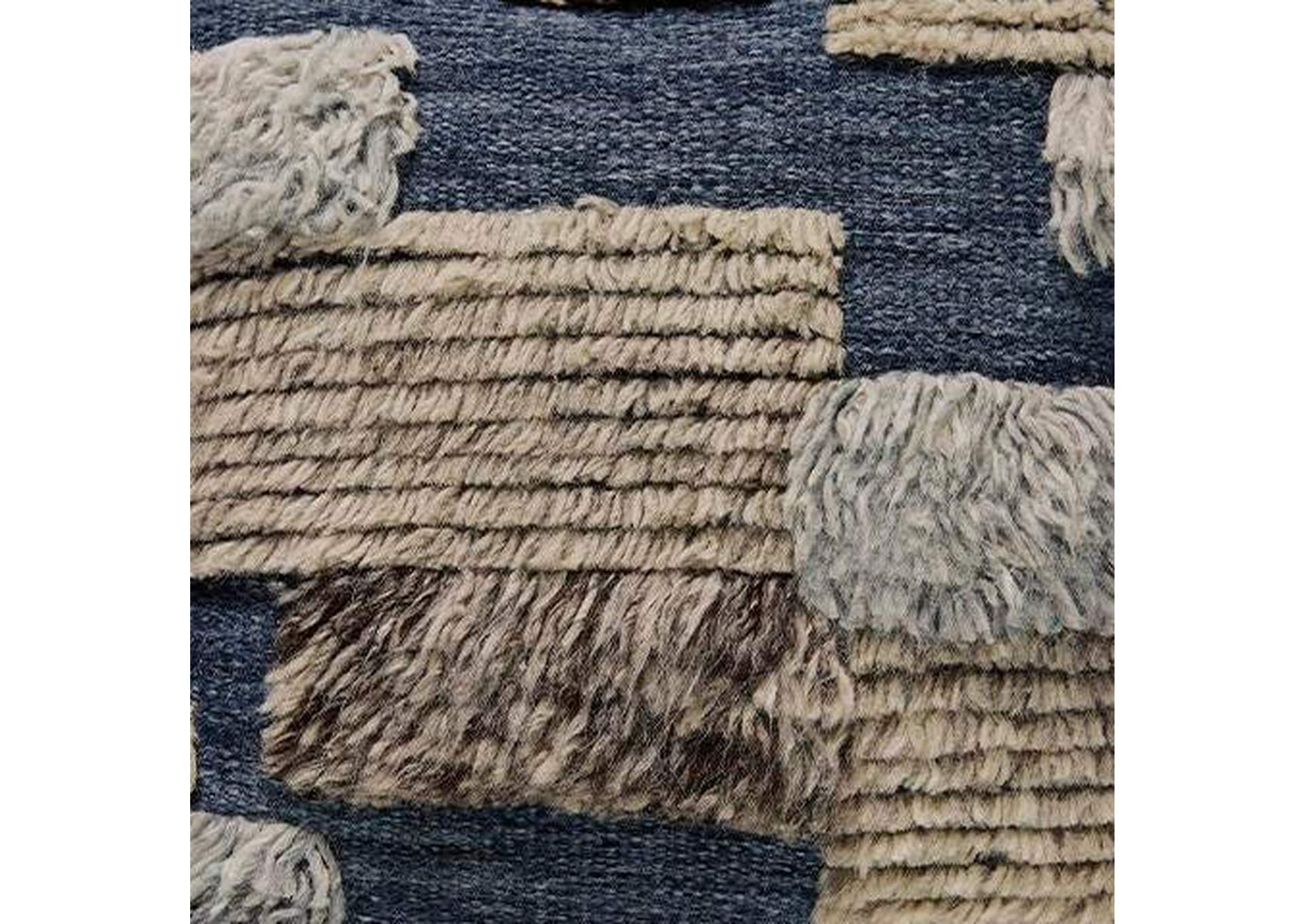 Gibbend Pillow color swatch