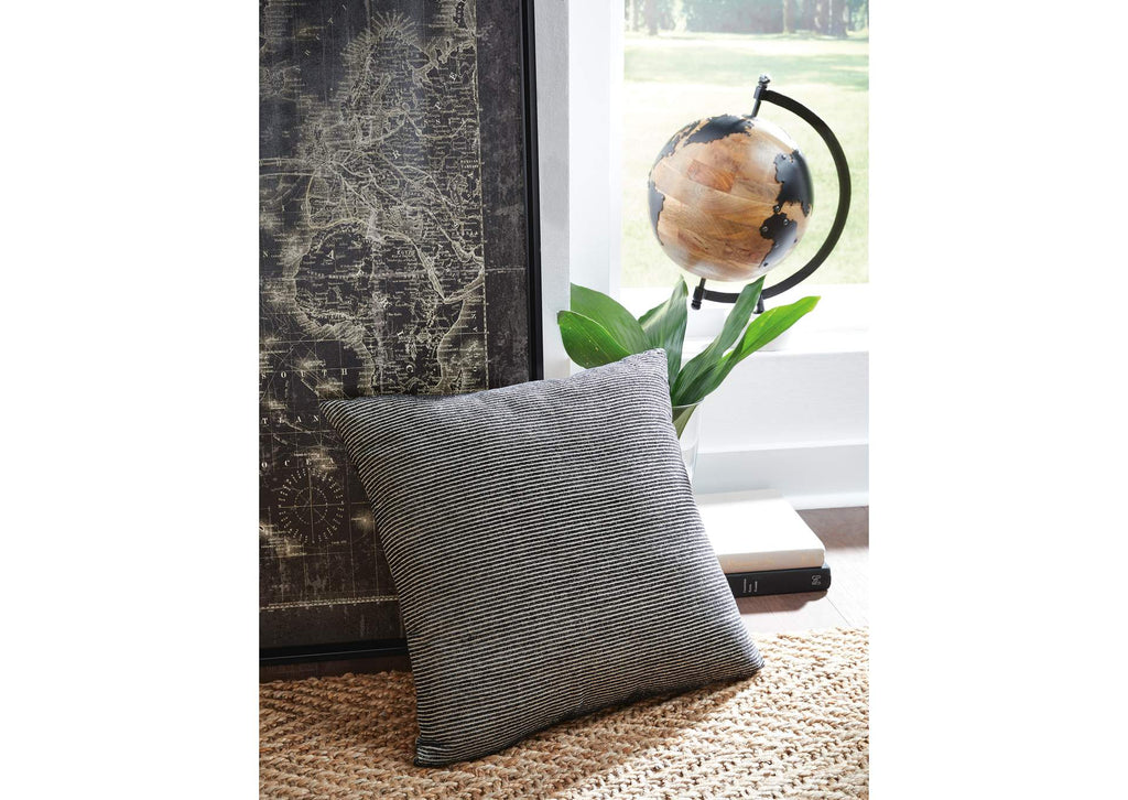 Edelmont Pillow