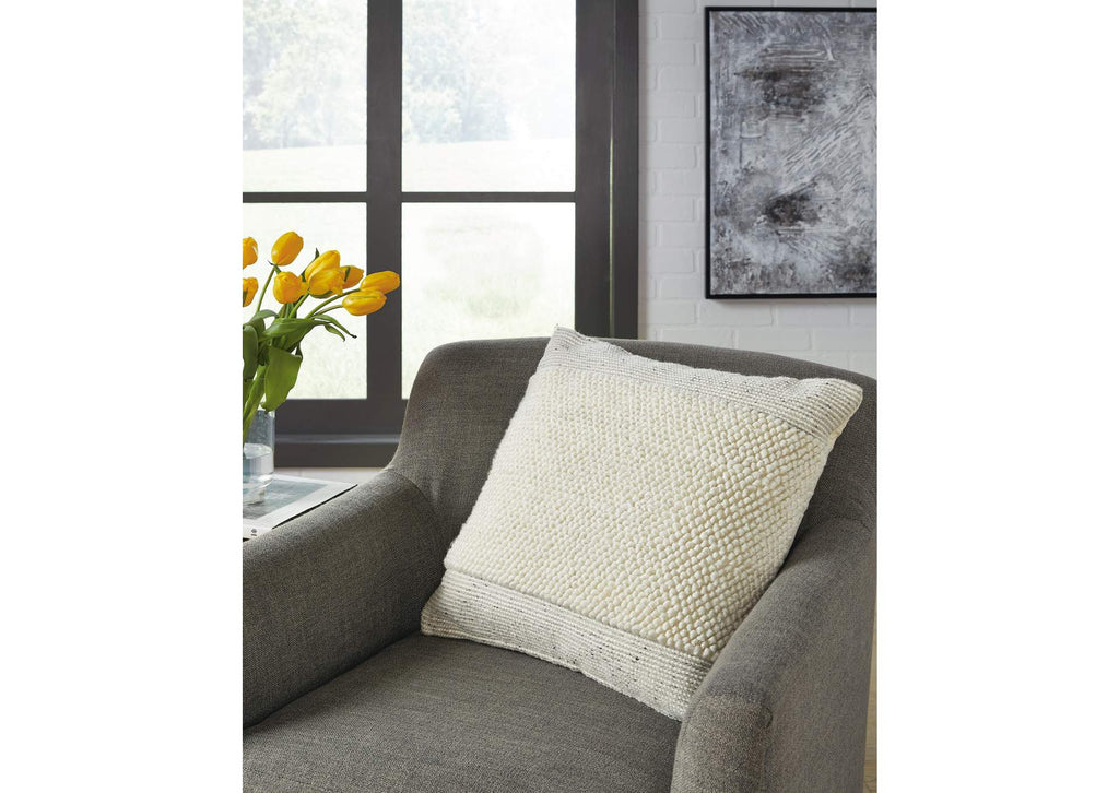 Rowcher Pillow
