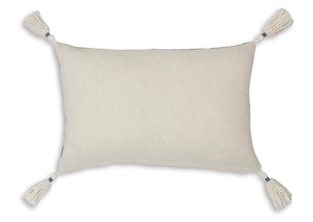 Winbury Pillow