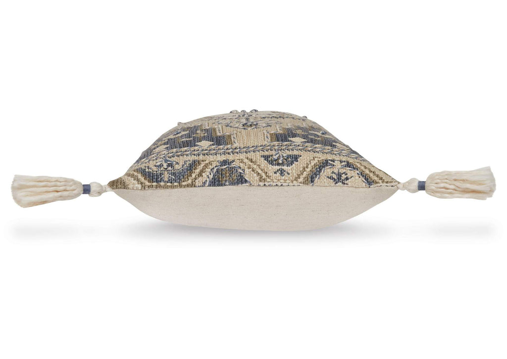 Winbury Pillow (Set of 4) side view