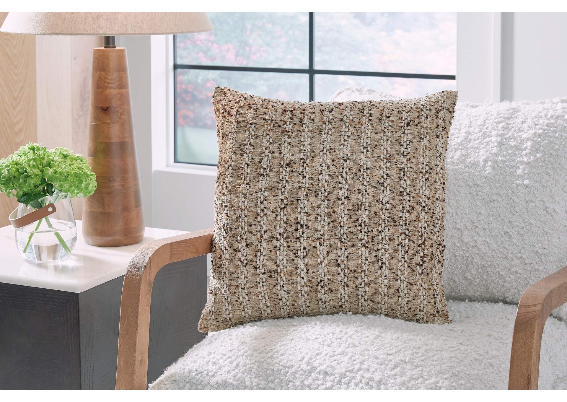 Vorlane Pillow