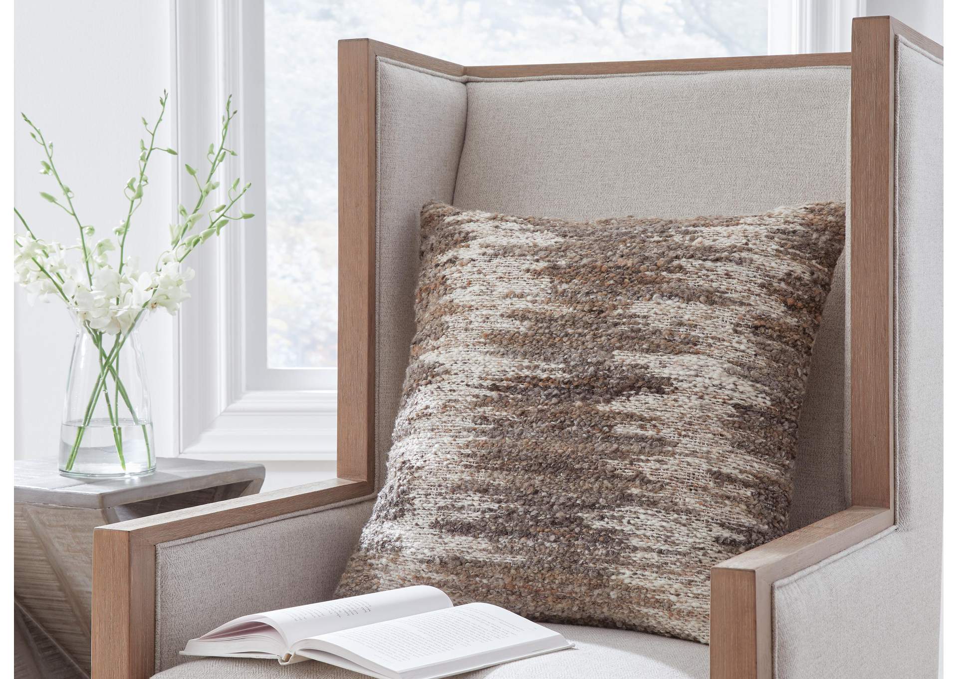 Nealton Pillow (Set of 4)