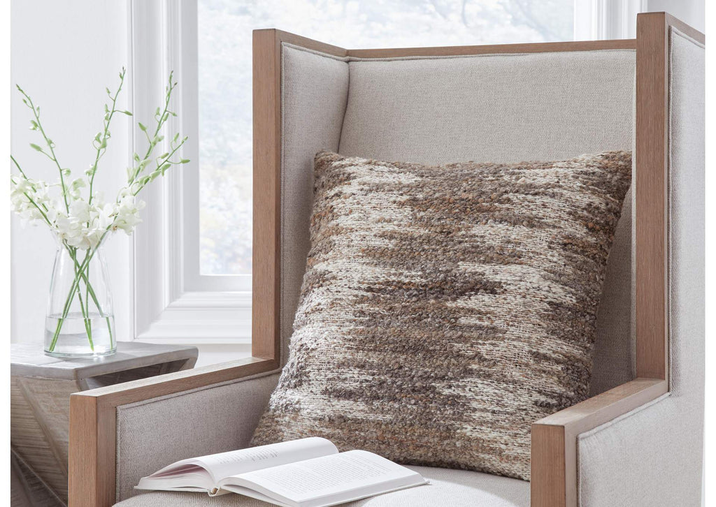 Nealton Pillow