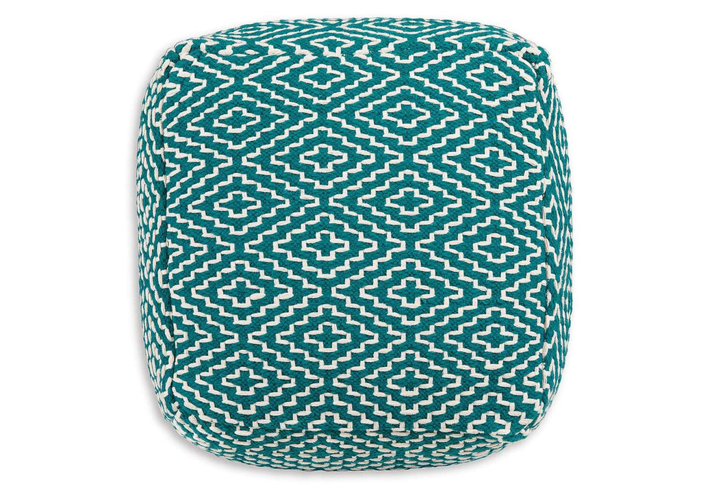 Brynnsen Pouf
